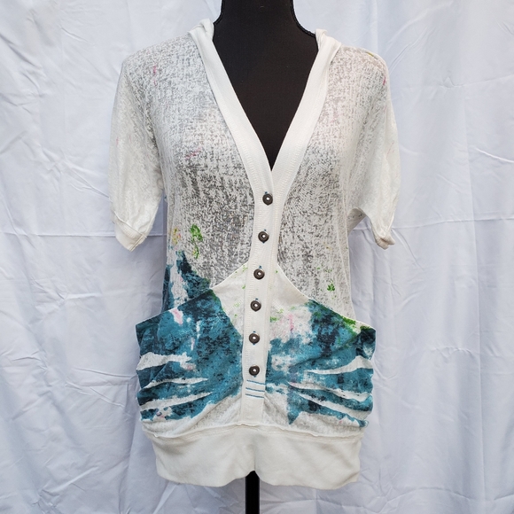 3/$20 Free People White Pullover Front Button